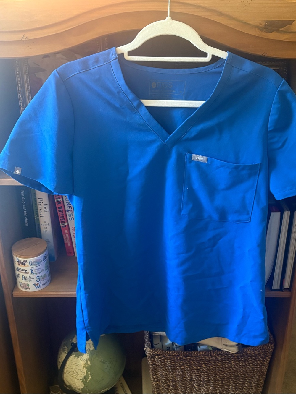 FIGS Scrub Top Size Medium